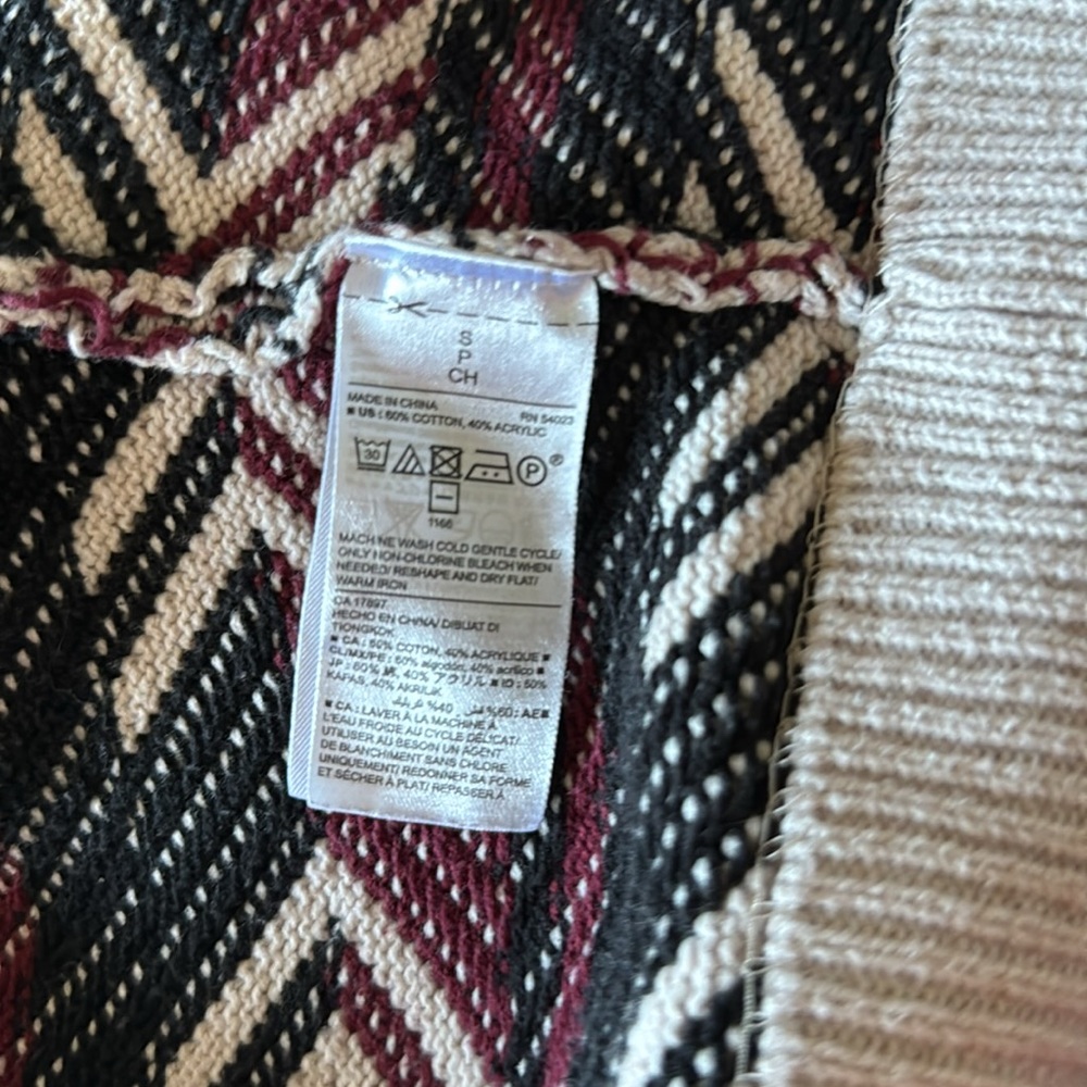 Patterned Cardigan - Picture 6 of 6